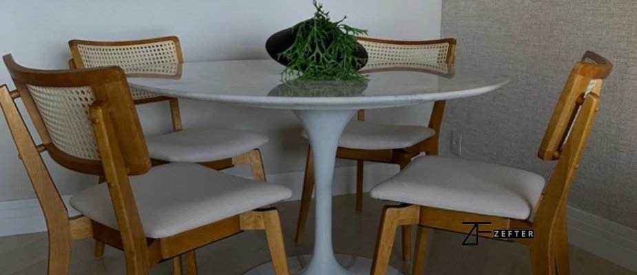 Cadeiras com Couro Ecológico: Elegância e Sustentabilidade para a Sua Sala de Jantar
